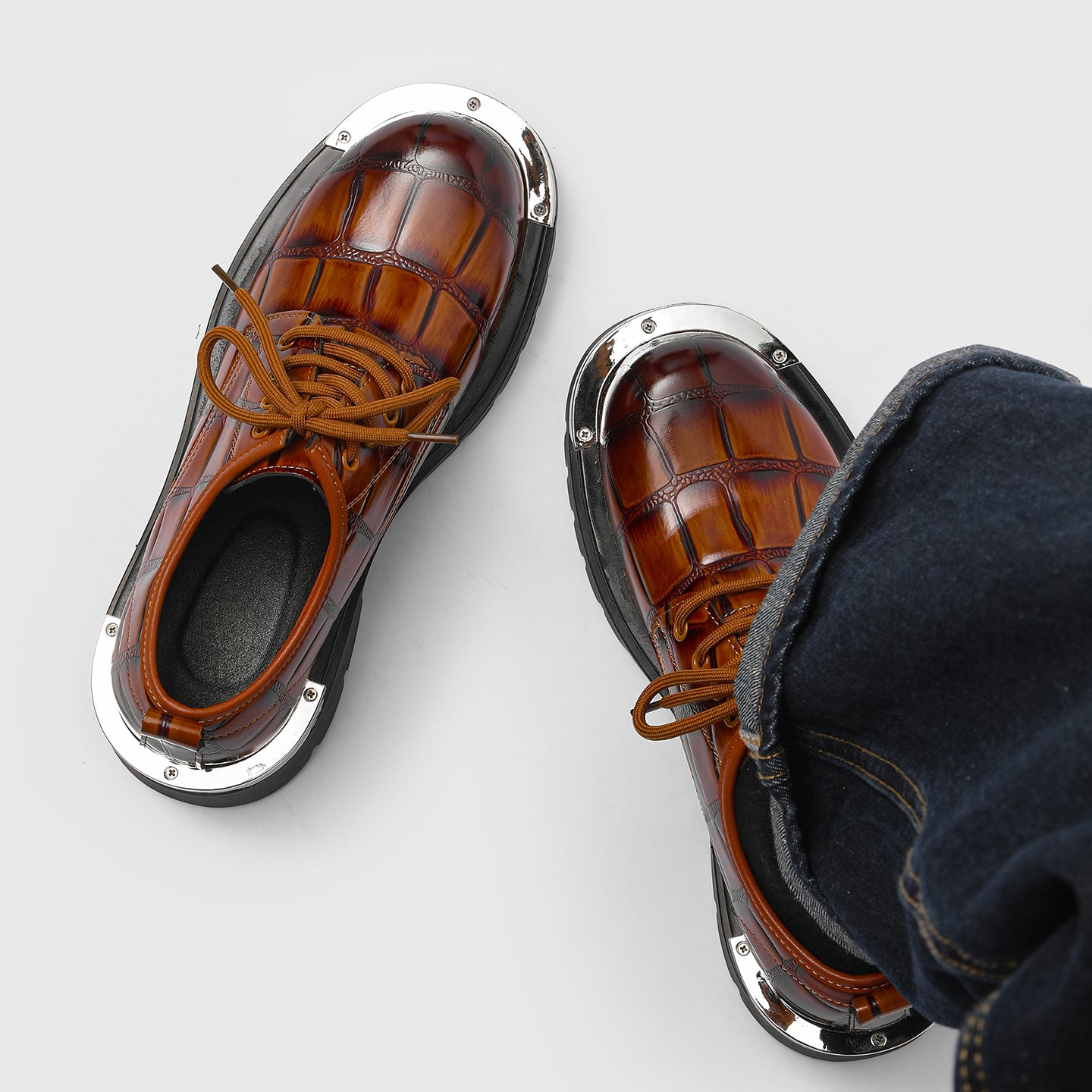 Lomera Leather Trail Shoes