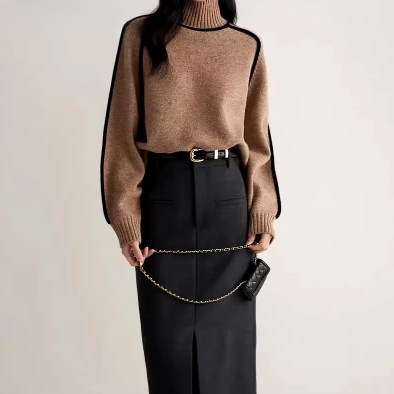 Sloane Contrast-Piped Turtleneck